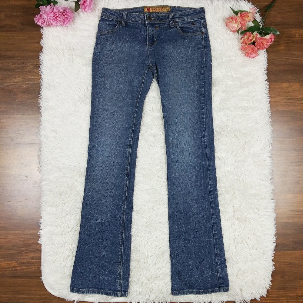 Apple Bottom Jeans Denim Embroidered Size 7/8 EUC